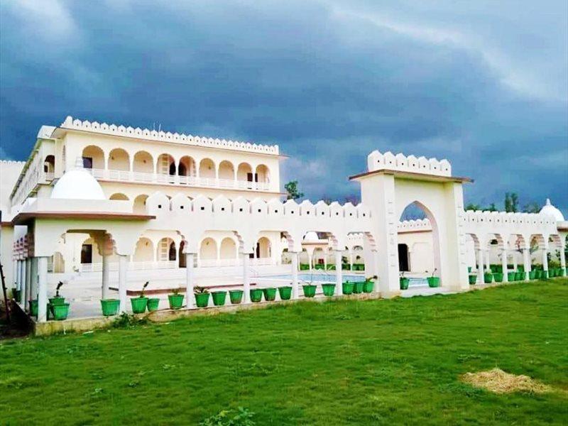 Regenta Resort Bharatpur, Fatehpur Sikri Road Exterior foto